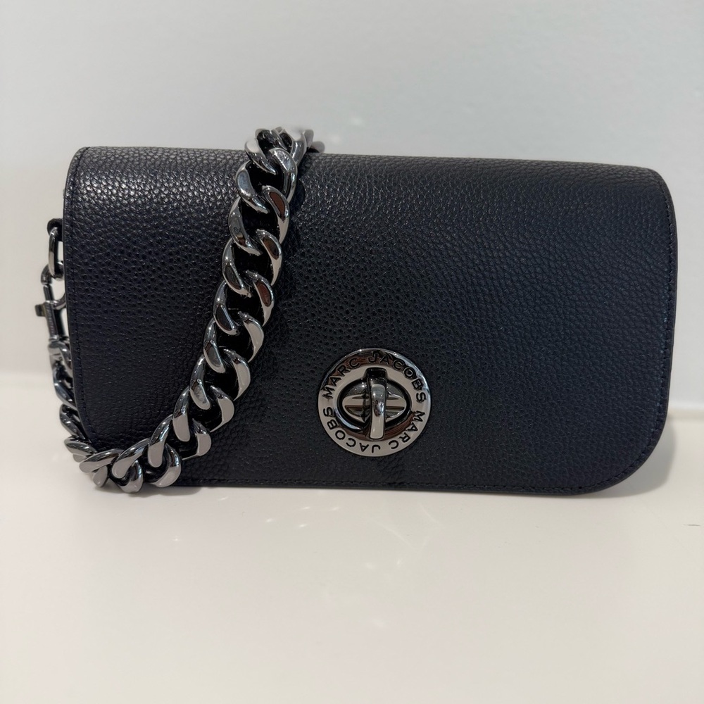 NWT Marc Jacobs turn lock shoulder bag